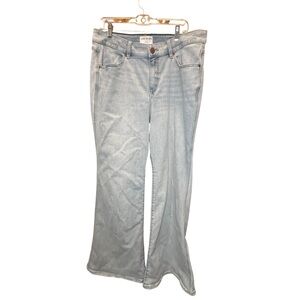 Lane Bryant size 18 flex‎ magic waistband curvy fit high rise flare light denim